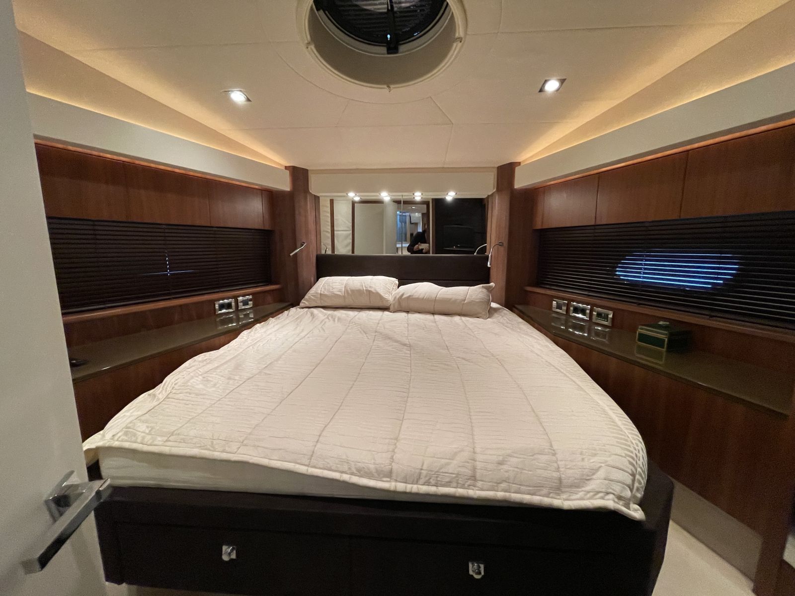 Sunseeker Predator 64
